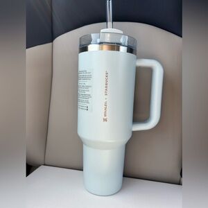 Starbucks x Stanley Cup Limited Edition Spring 2024